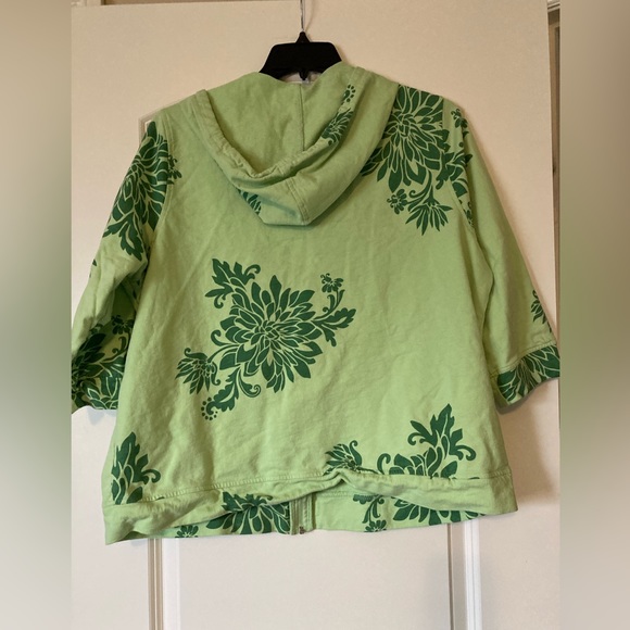 Studio works plus size tropical zip up shirt - Picture 3 of 4